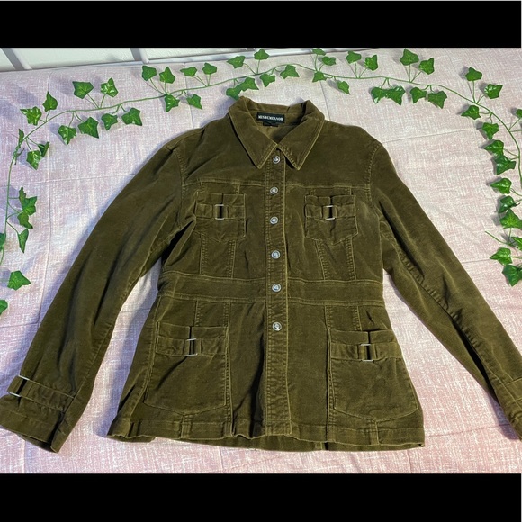 A beautiful misdemeanor coat color brown, size M, condition new. - Picture 2 of 6